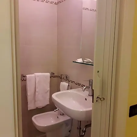 Hotel Aurora 2*
